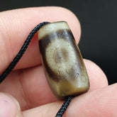 Authentic Ancient Tibetan Sakor Namkor Dzi Etched Agate Bead